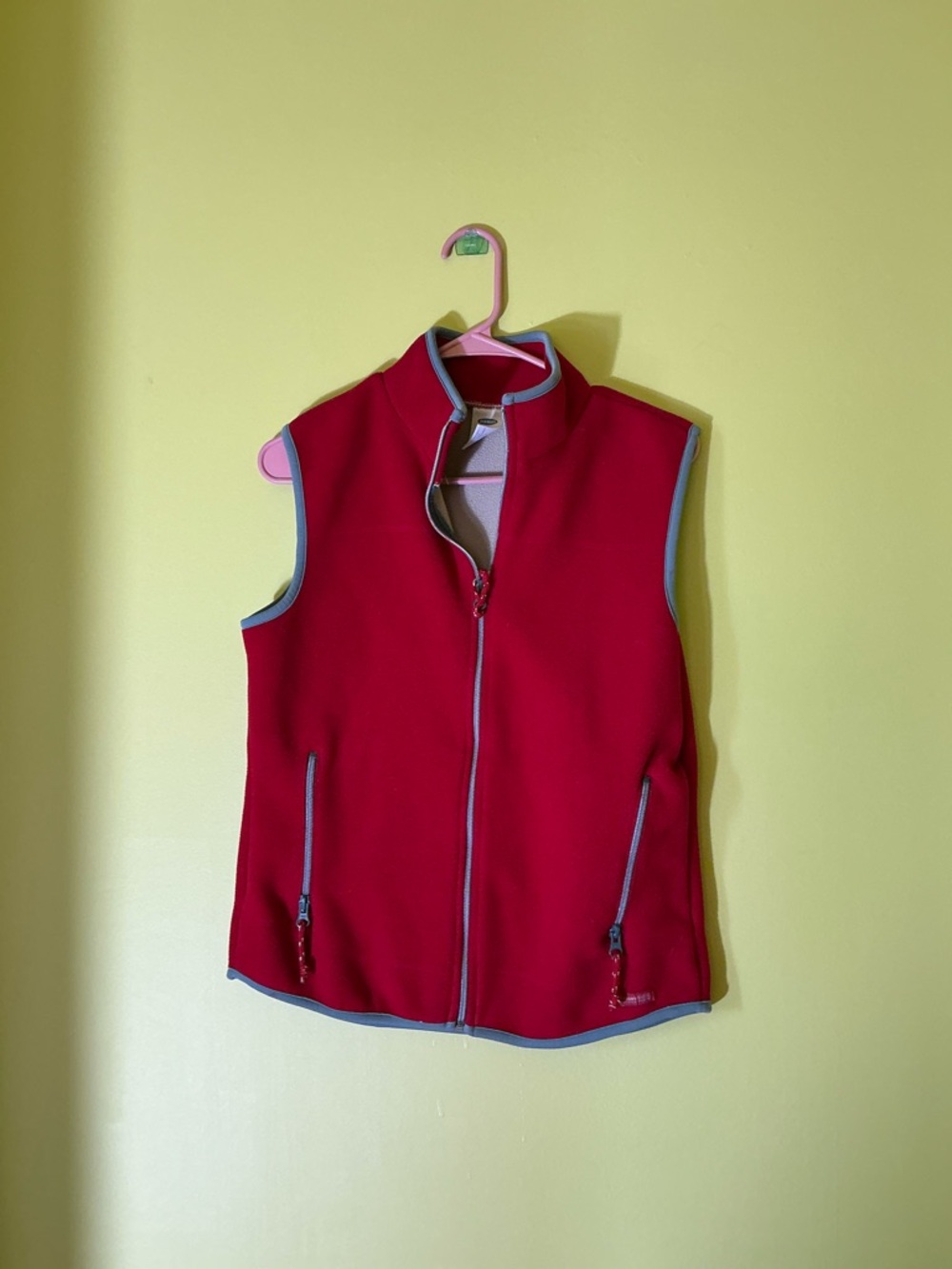 Vintage Y2K old navy red fleece zip up vest